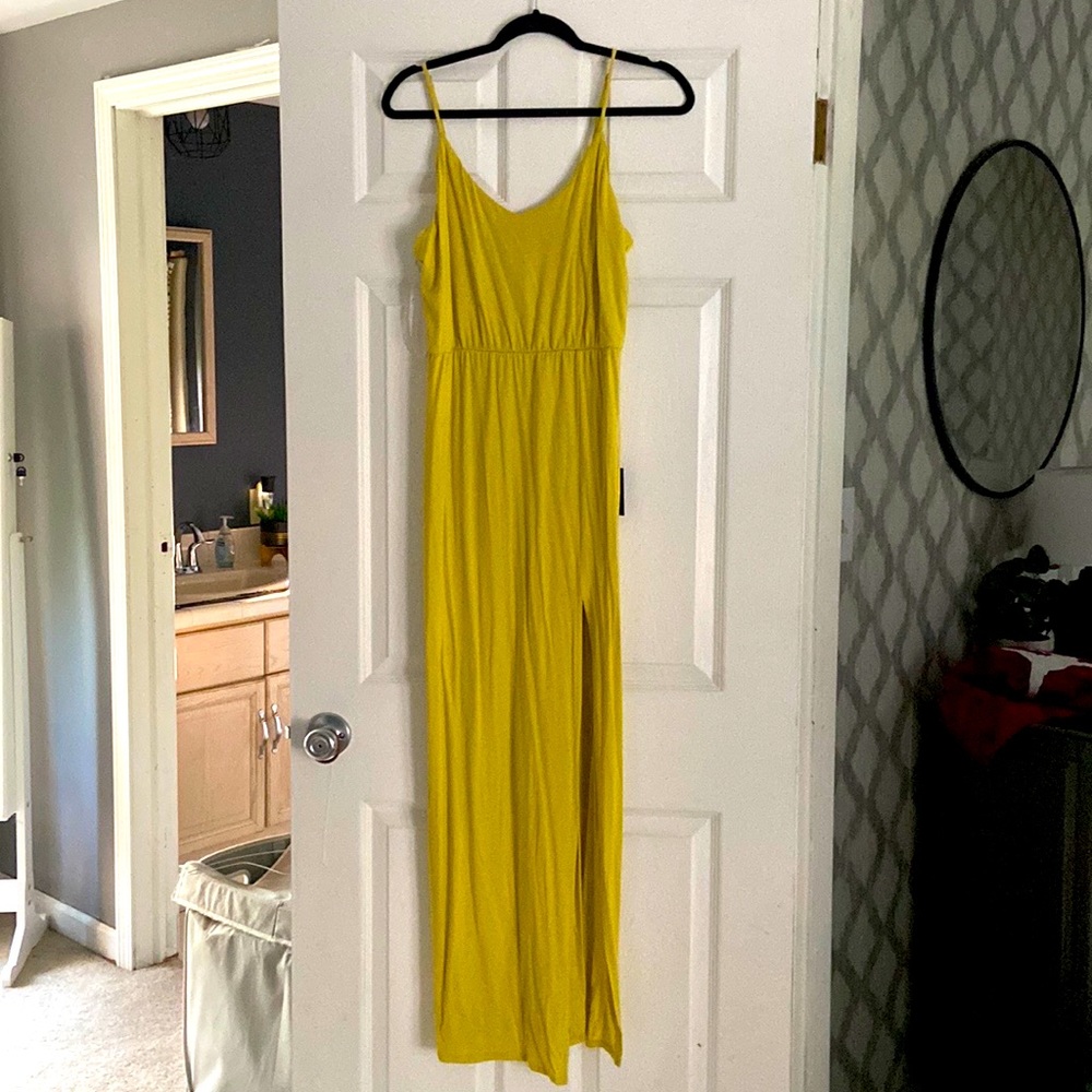 New with Tags! Never worn Lulu’s dress.